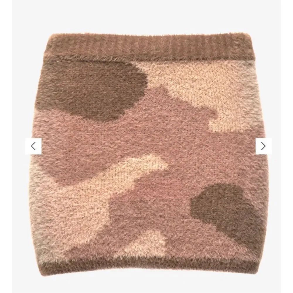 Revolve SER.O.YA Skirt‎ Womens XS Beige Camo Tetra Fuzzy Mini NWT Retrofete